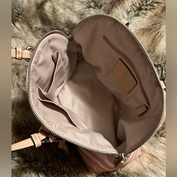 Pink and white rare Coach bag - Picture 2 of 5